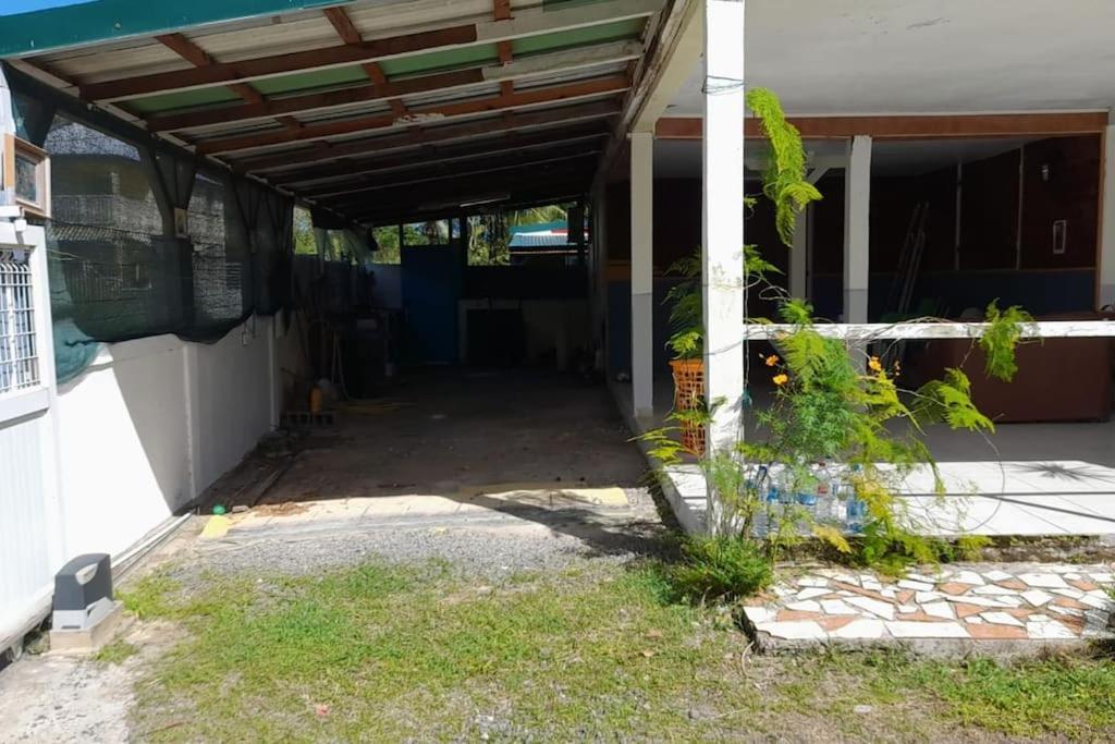 La Petite Maison, Spacieuse, Avec Jardin / Parking Sainte-Rose Eksteriør bilde