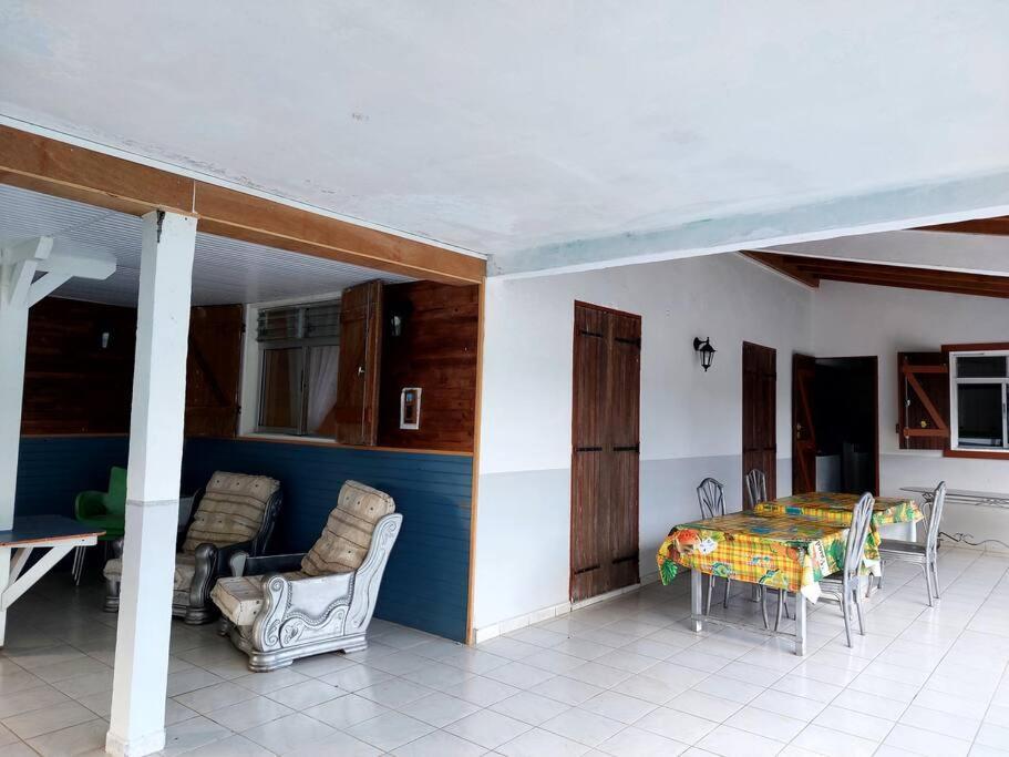 La Petite Maison, Spacieuse, Avec Jardin / Parking Sainte-Rose Eksteriør bilde